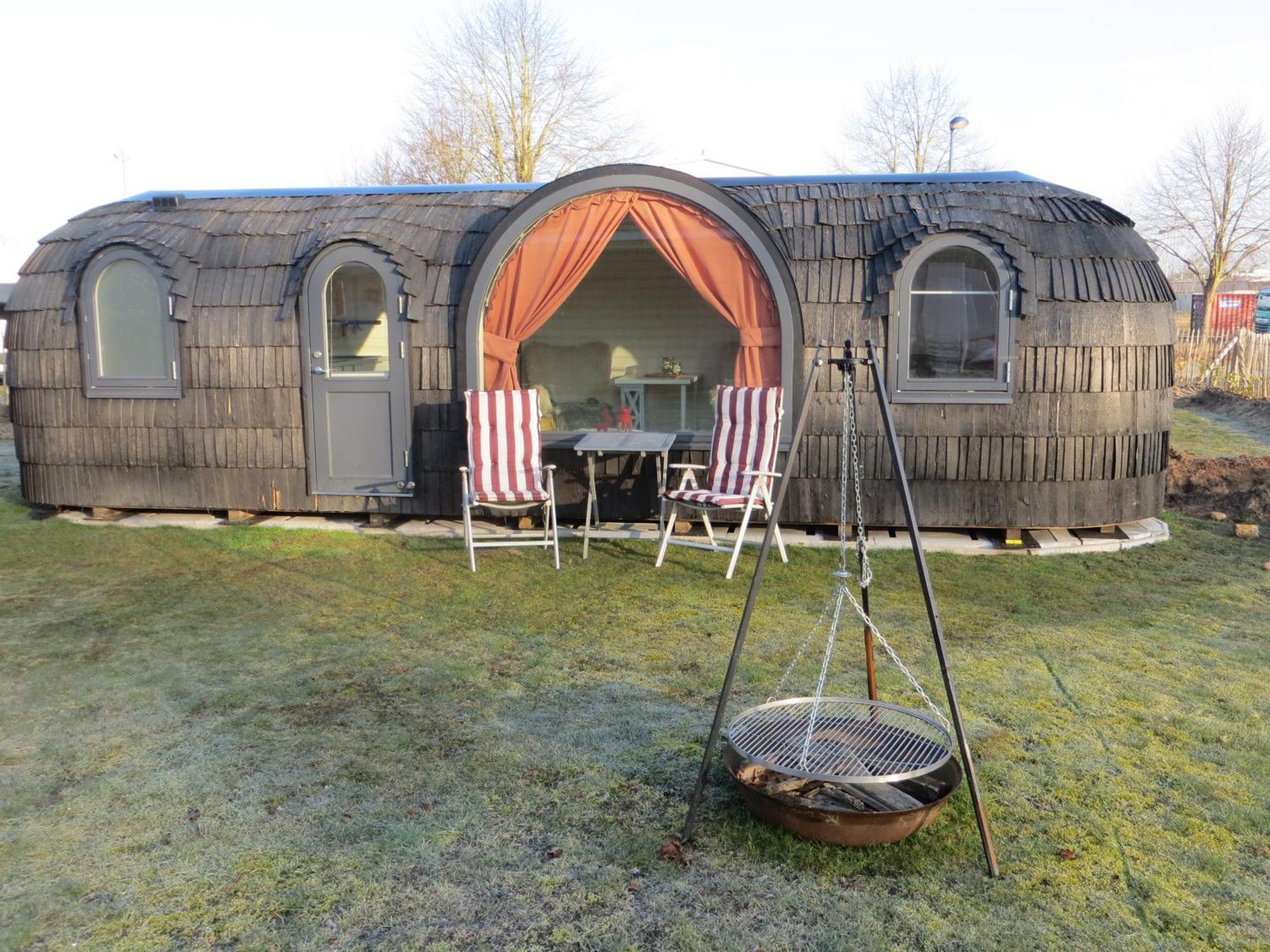 Bettis - Uebernachten Im Iglu-tinyhaus * Tostedt (Lower-Saxony)