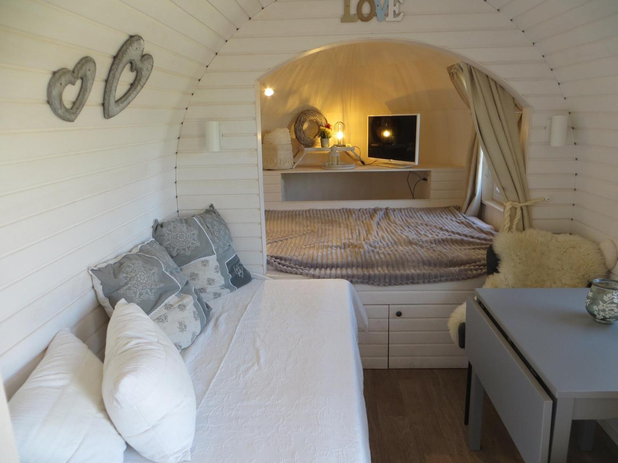 Maison d'hôtes Bettis - Uebernachten Im Iglu-tinyhaus Tostedt (Lower-Saxony)